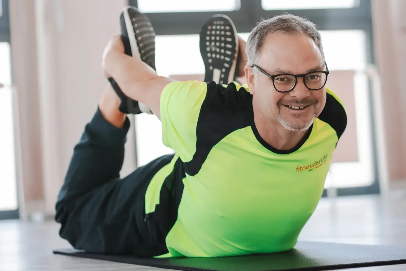 Fitnessforum Prenzlau - Matthias Köpke bei Dehnübungen